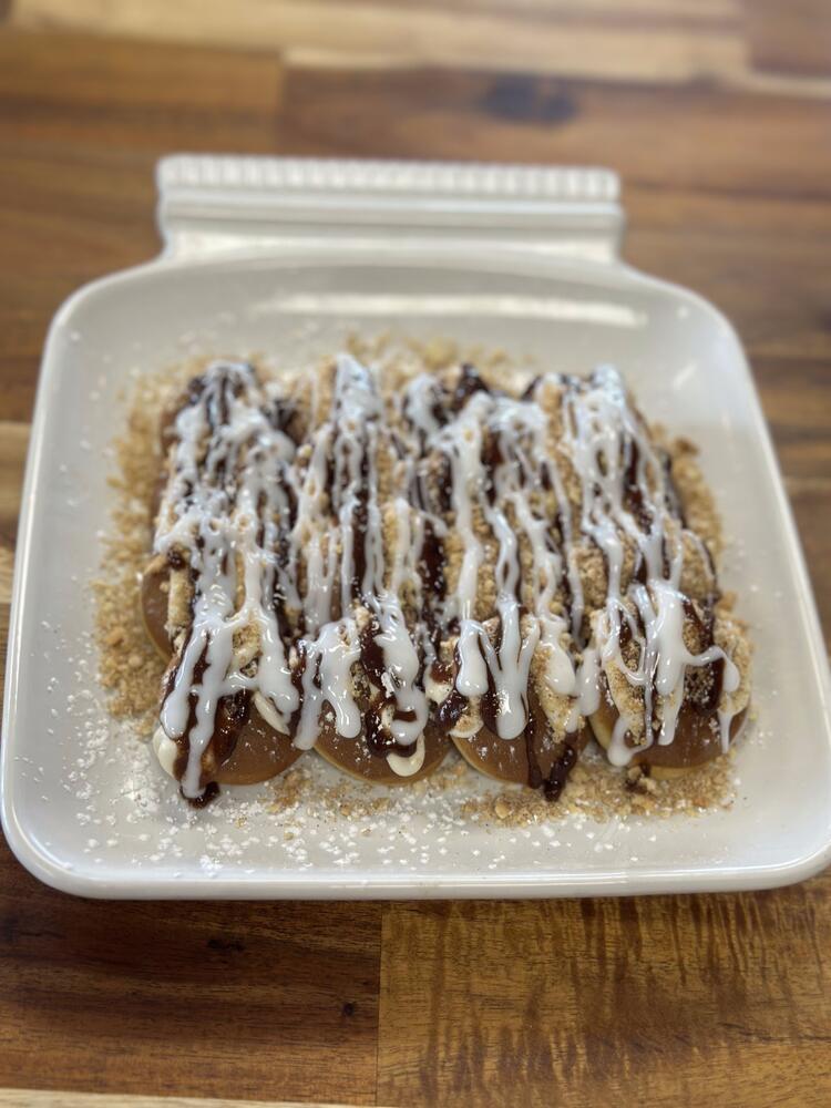 Cinnamon Roll Crunch Mini Pancakes